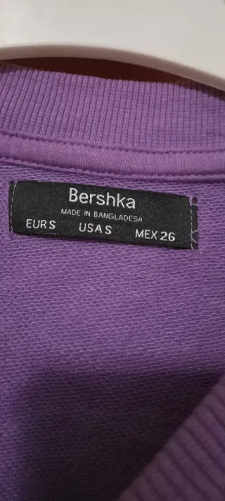 Sudadera corta morada talla S