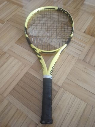 Raqueta Babolat Pure Aero JR 25 amarilla y negra