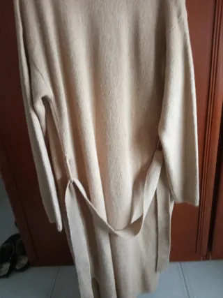 Chaqueta larga beige y morada talla única