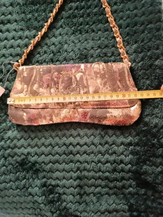 Bolso de fiesta dorado y marrón