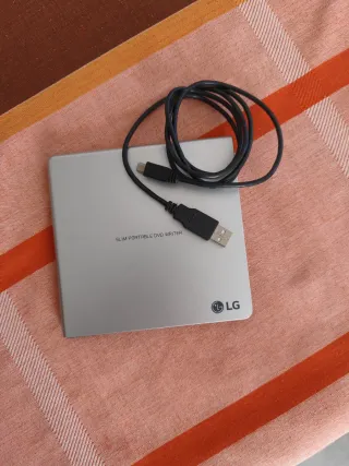 Grabadora DVD Externa LG Slim Portátil