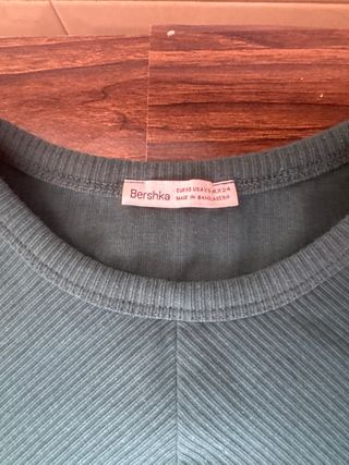 Jersey verde manga larga crop top