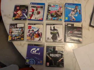PS4 (PlayStation 4) + 2 Mandos + 9 Juegos