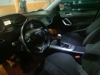 Peugeot 308 2016