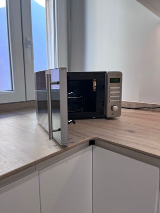 Microondas Cecotec ProClean Mirror - Como Nuevo