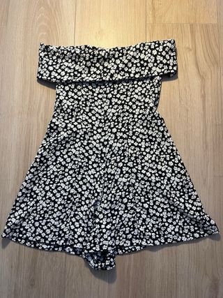 Mono Bershka flores niña T.10-12