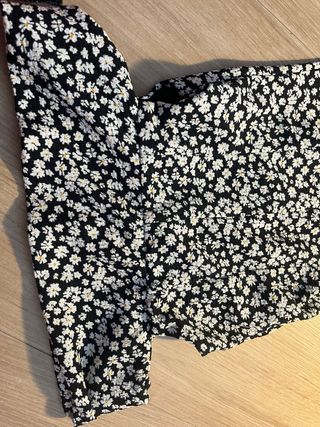 Mono Bershka flores niña T.10-12