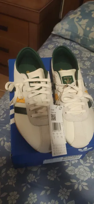 Adidas Tokyo Talla 42 2/3