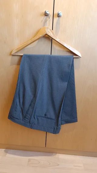 Traje de hombre gris dos piezas