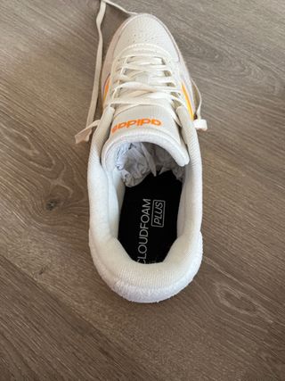 Zapatillas Adidas Blancas y Naranja