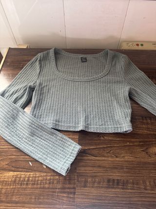 SHEIN Camiseta gris manga larga