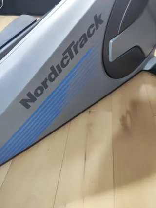 Bicicleta Elíptica NordicTrack F4.0