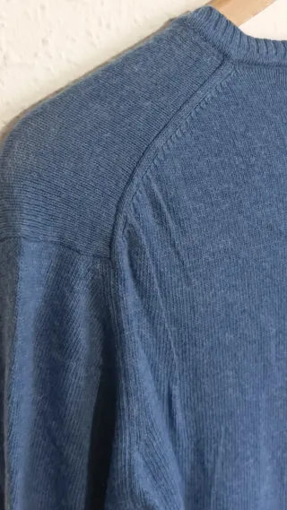 Jersey Zara cuello pico azul