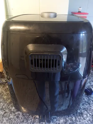 Freidora Sogo 185°C 1400W con puco asa rota