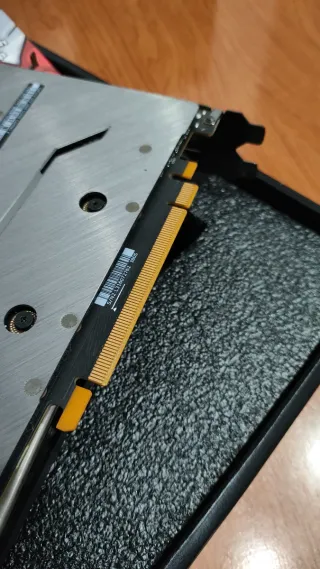 GTX 1660 Super MSI gama alta