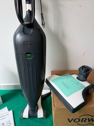 Folletto VK200 + spazzola multifunzione vorwerk