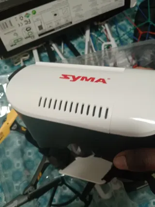 Dron Syma Negro y Amarillo