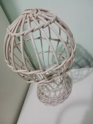 Soporte para pelucas de mimbre