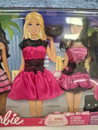 Set di 3 Abiti per Bambole Barbie