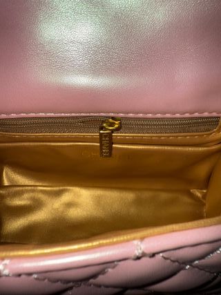 Bolso Chanel rosa y dorado