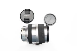 Objetivo Todoterreno Sony E 18-200mm f/3.5-6.3 OSS