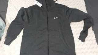 Chaqueta Nike Gris Bordada Talla XL