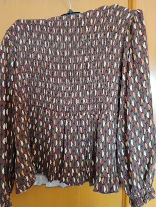 Blusa corta estampada señora