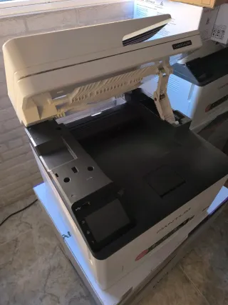 Impresora Láser Color Pantum CM1100ADW