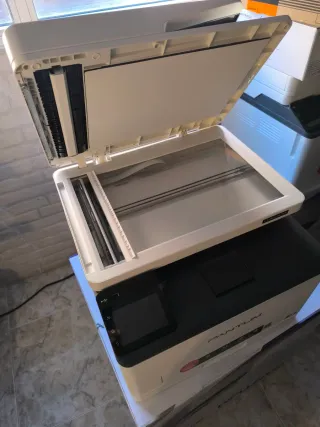 Impresora Láser Color Pantum CM1100ADW