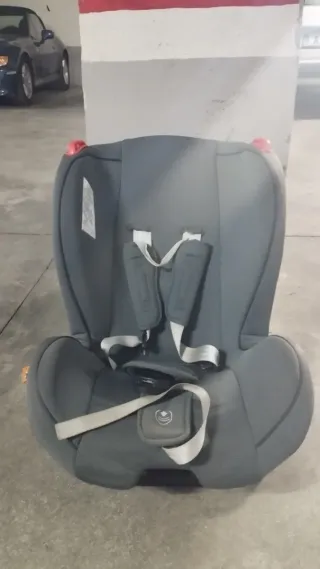 Silla de coche Babyauto gris