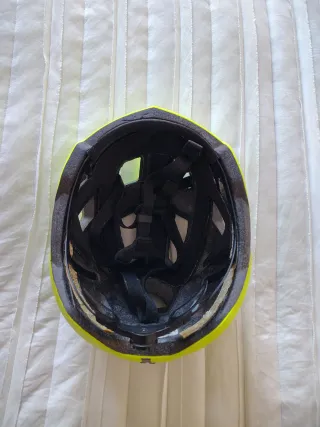 Casco de bicicleta Van Rysel amarillo