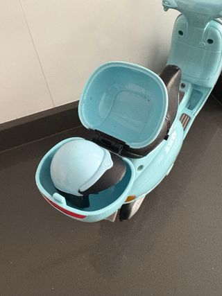 Moto Vespa Barbie Blu