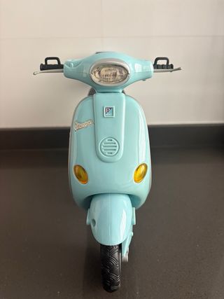 Moto Vespa Barbie Blu