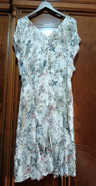 Vestido floral con chaqueta a juego