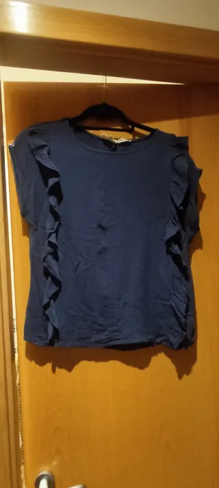 Camiseta Alfred and Sister azul con volantes