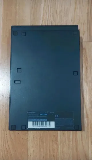 PLAYSTATION 2 SLIM