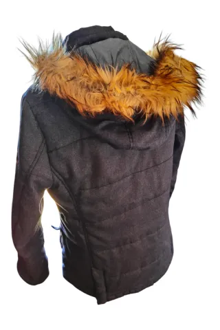 Abrigo acolchado con capucha