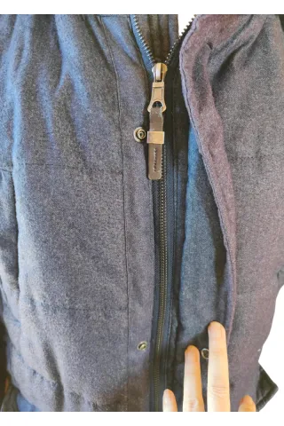 Abrigo acolchado con capucha