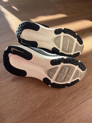 Nike Vomero 18 Talla 45