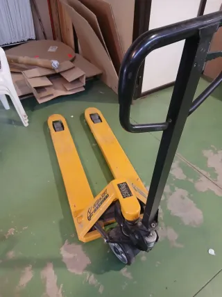 Transpaleta Manual 2500kg