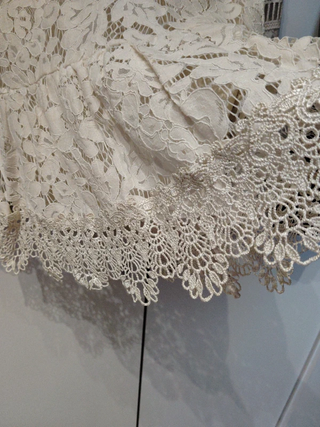 Blusa encaje manga larga beige