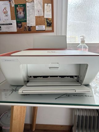 Impresora HP DeskJet 2723 Roja y Blanca