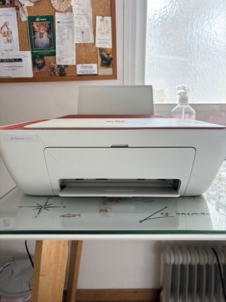 Impresora HP DeskJet 2723 Roja y Blanca