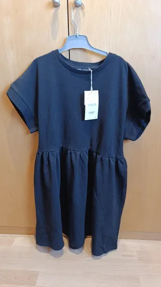 Vestido negro Zara corto