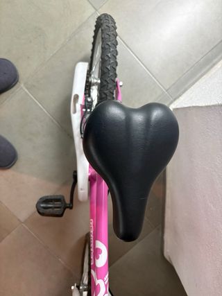 Bicicleta infantil rosa DENBIKE