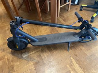 Patinete Eléctrico Xiaomi Mi Electric Scooter 3