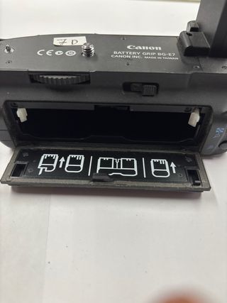Impugnatura Batteria Canon BG-E7 per 7D