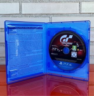 PS4 Gran Turismo Sport VR compatibile