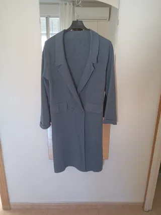 Chaqueta larga gris mujer