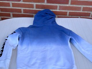 Sudadera Hollister degradado azul/blanco T.XS